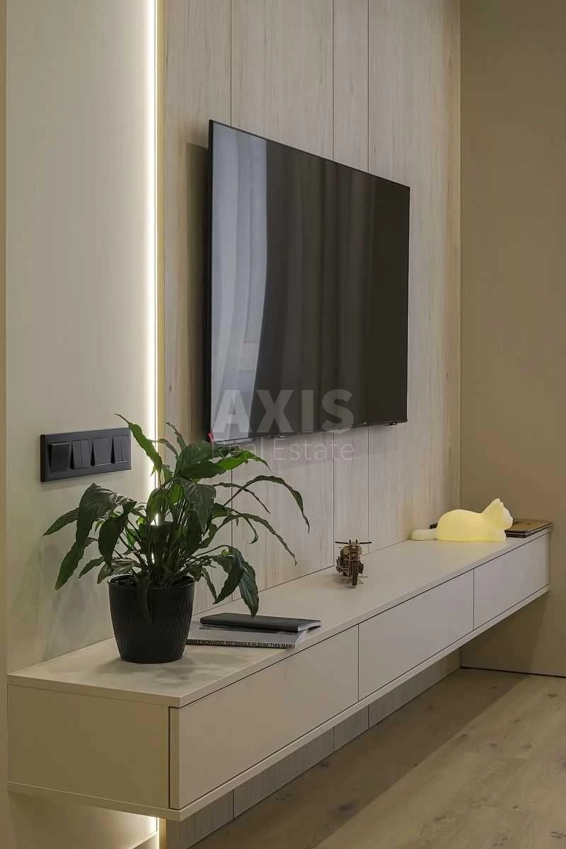 1k apartment vul. Saljutna 2Б700144