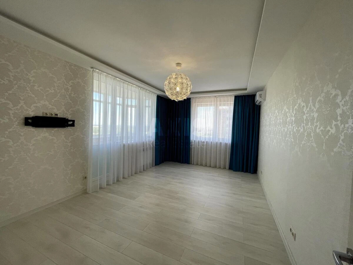 3k apartment vul. Kondratjuka Jurija 36545812