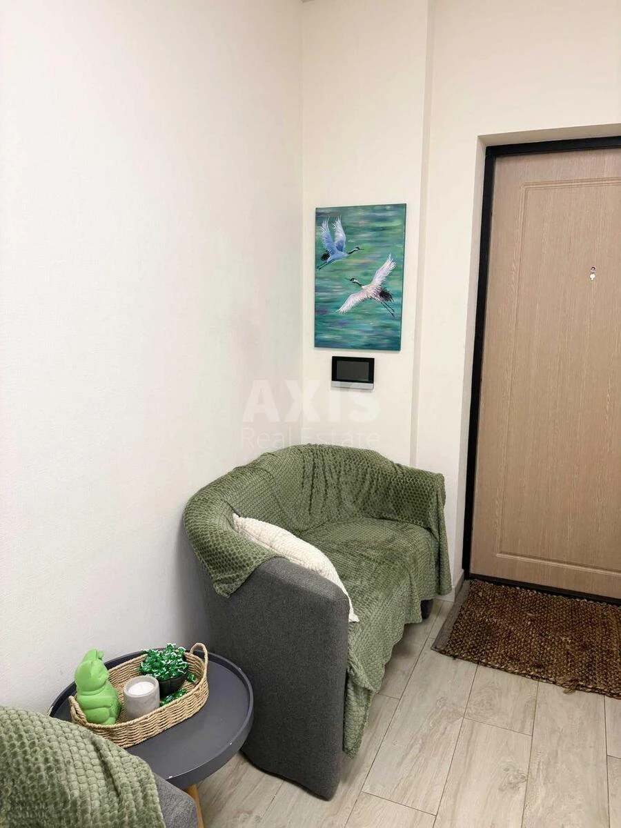 1k apartment pr-t Berestejskij 90/16907618