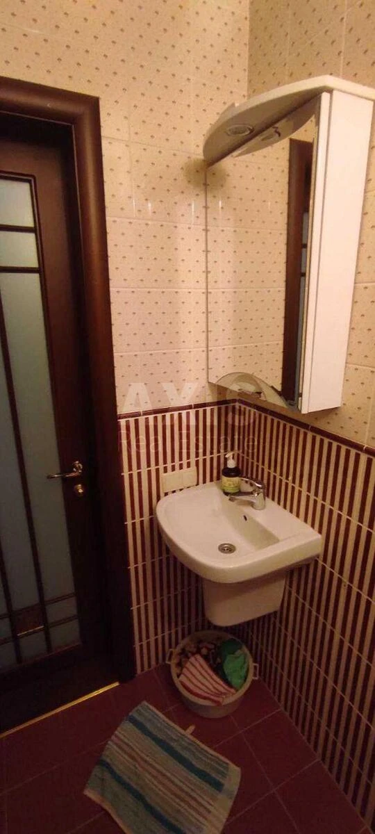 2к квартира пр-т Науки 696427510