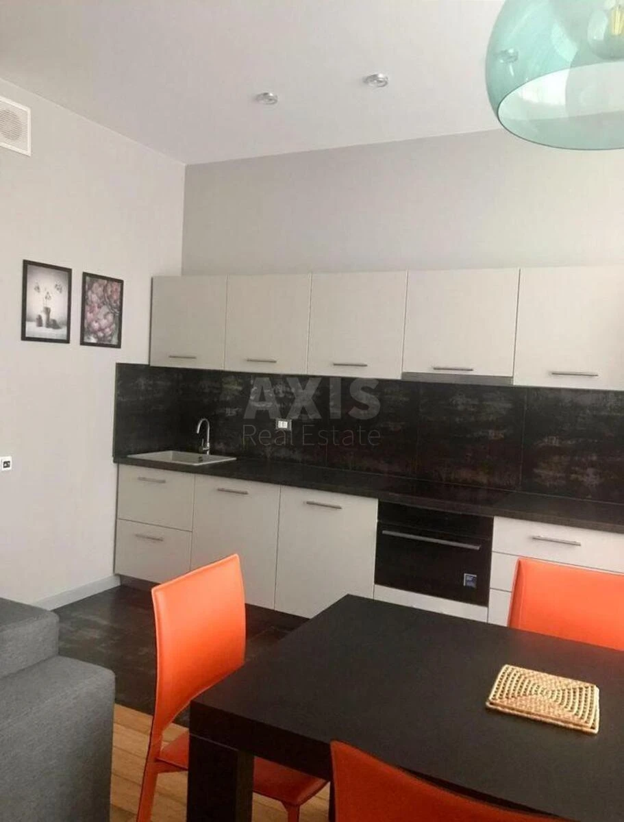 3k apartment vul. Jevgena Konoval'cja 32Г641911
