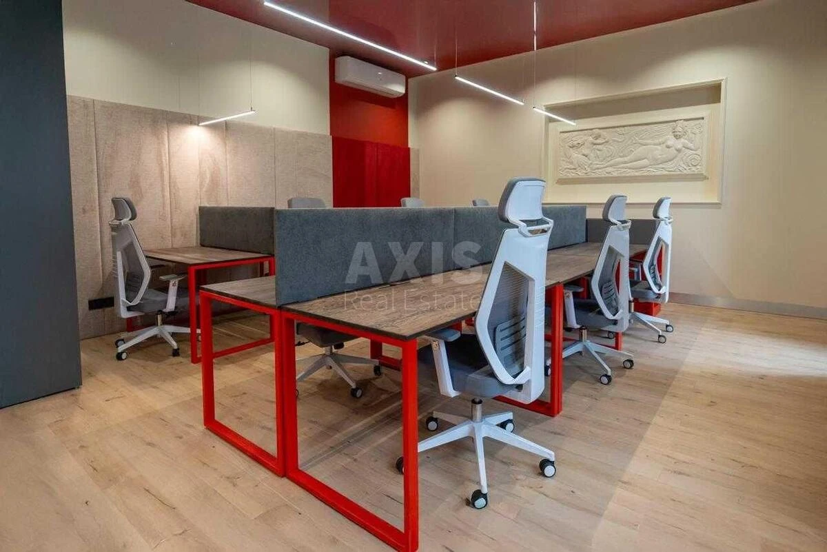 Офис ул. Антоновича 9, 125м26720010