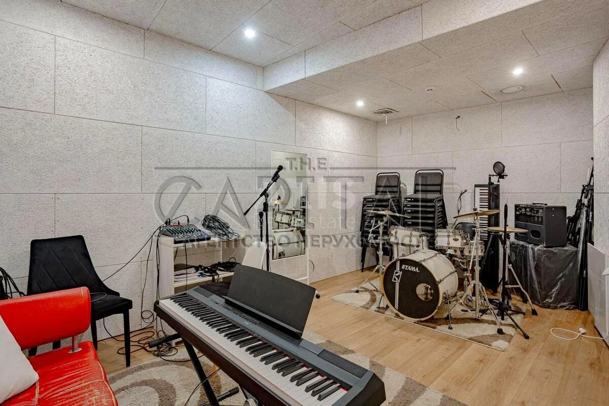 Office vul. Jevgena Konoval'cja 36Д, 258m26575612