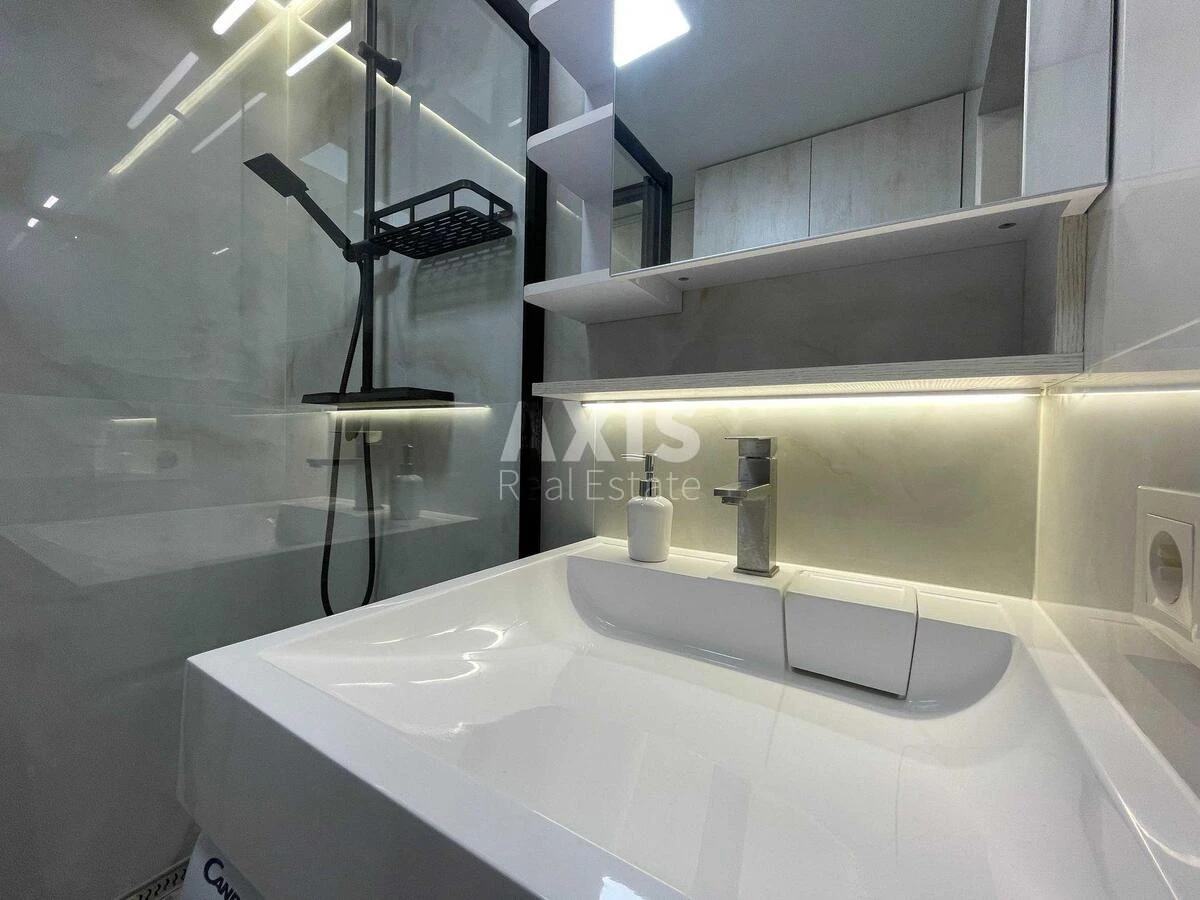 1k apartment vul. Bulahovs'kogo Akademika 2624476