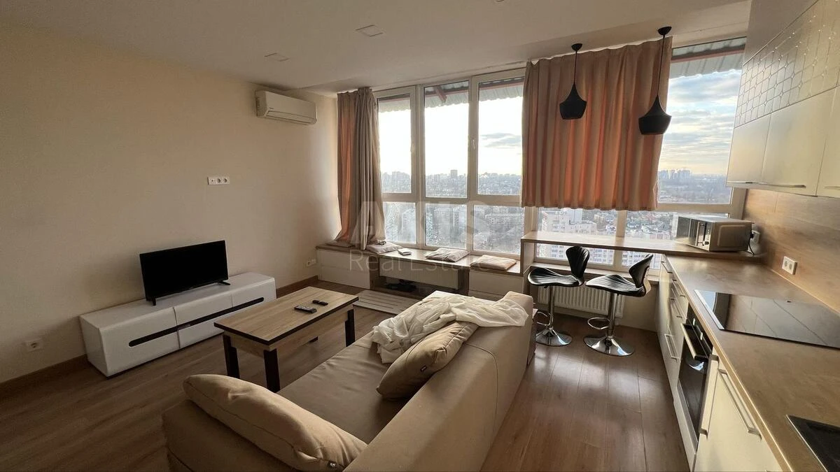 1k apartment vul. Petropavlivs'ka 40690372