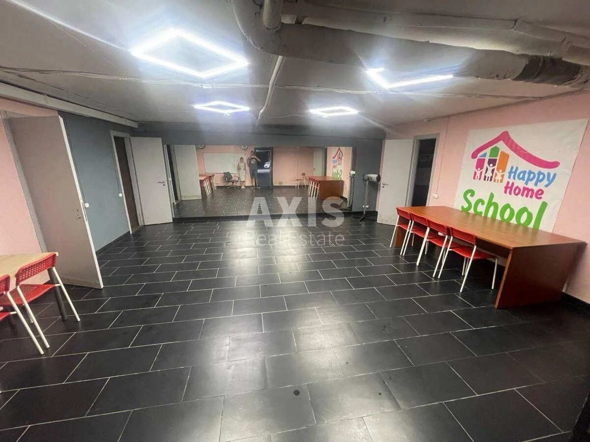 Объект торговли ул. Евгена Маланюка 55/2, 131м257463