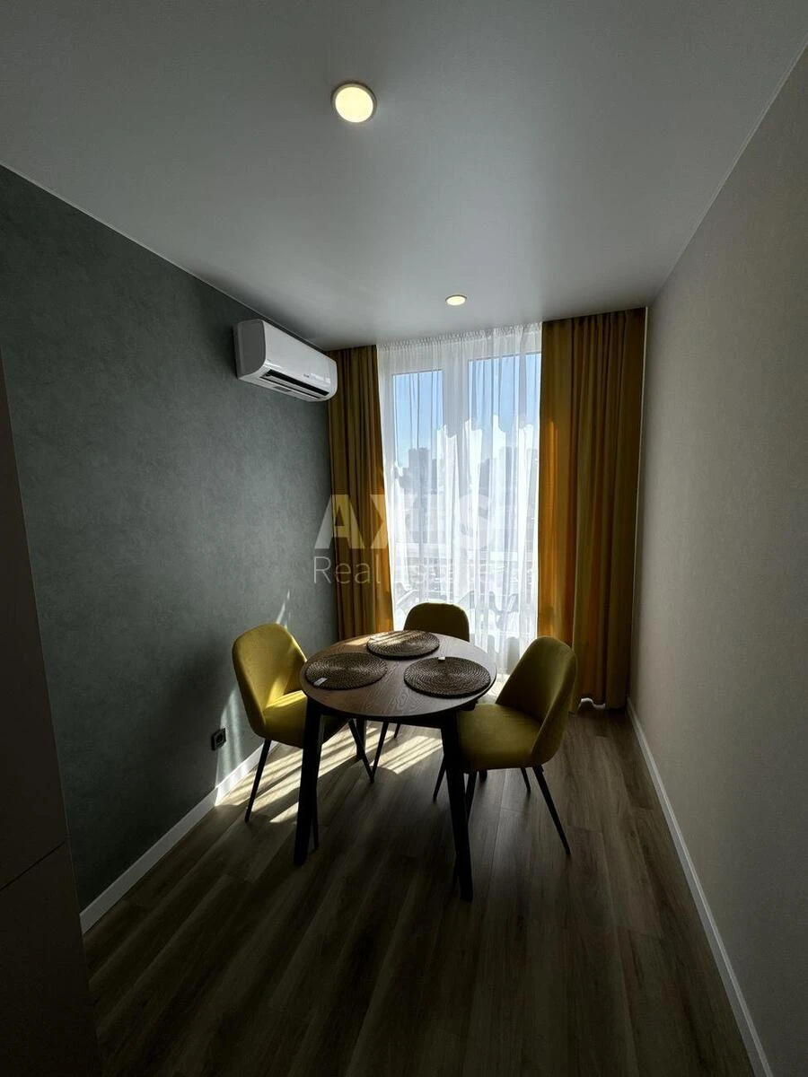 1k apartment pr-t Yevropeyskoho Soyuzu 49690231