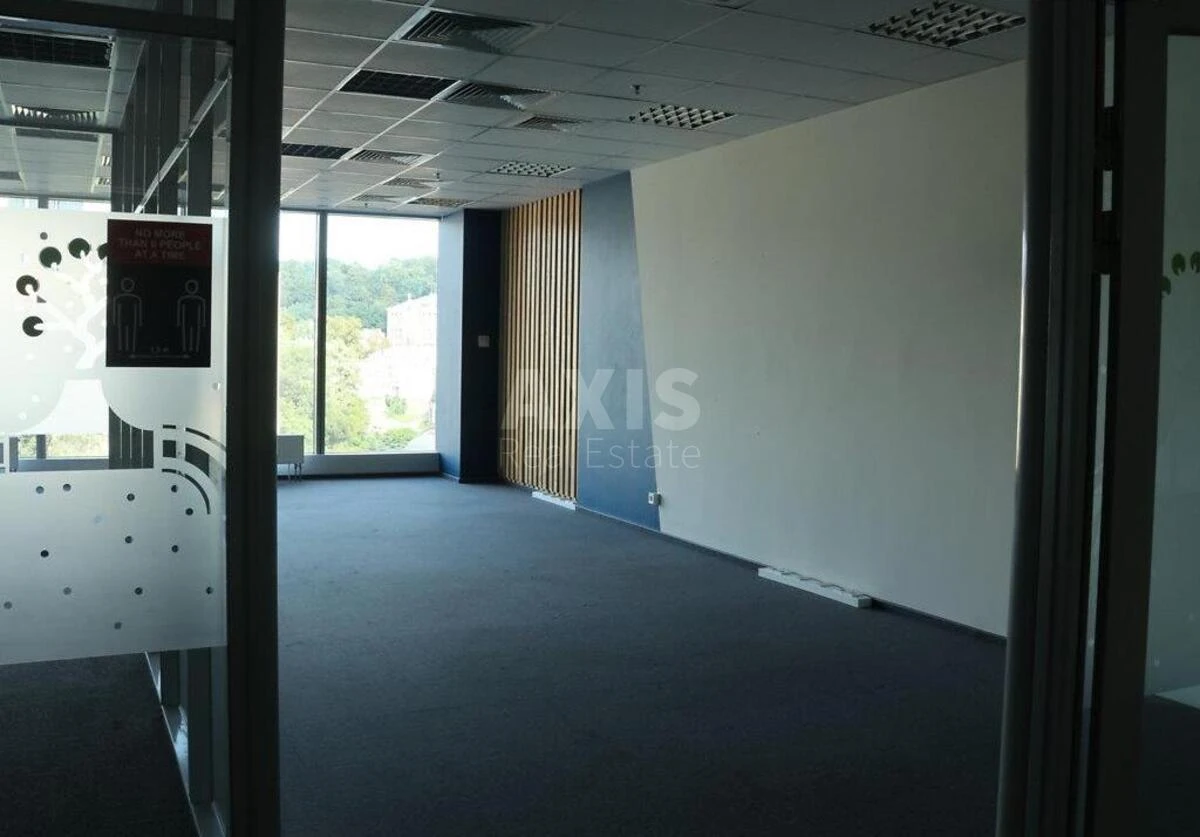 Office pl. Sportyvna 1А, 1758m2650960