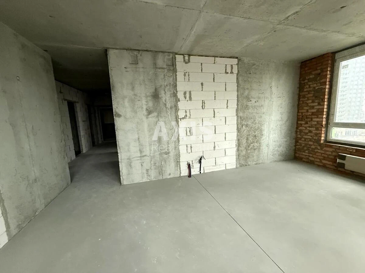 3k apartment vul. Pryrichna 10663782