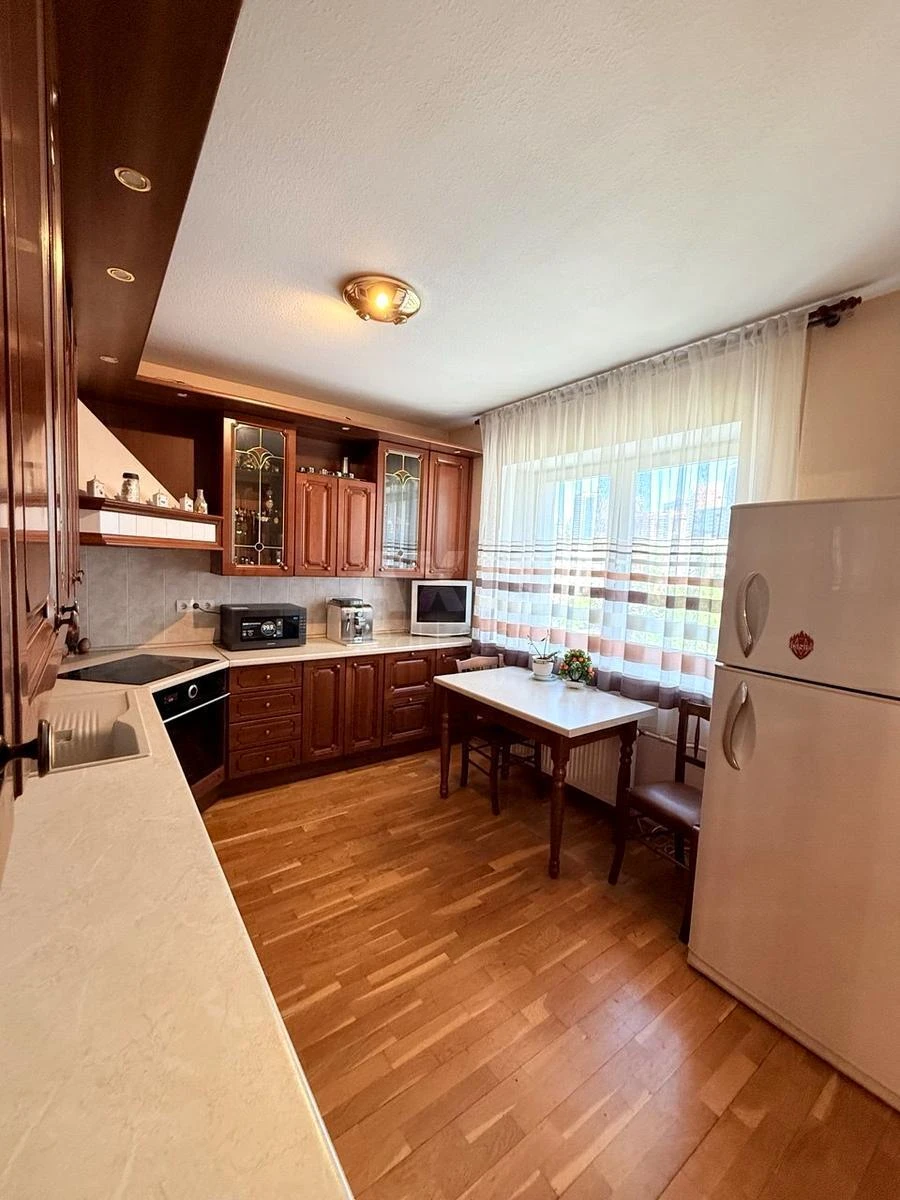 5k apartment vul. Vasylya Tyutyunnyka 4068178