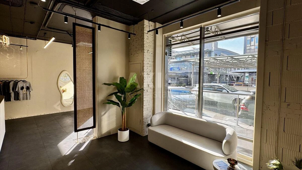 Объект торговли ул. Трускавецкая 2А, 65м2620951