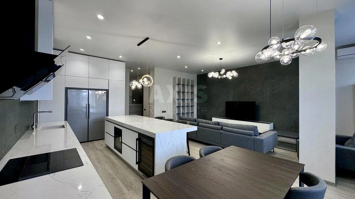 4k apartment vul. Antonovycha 118/9