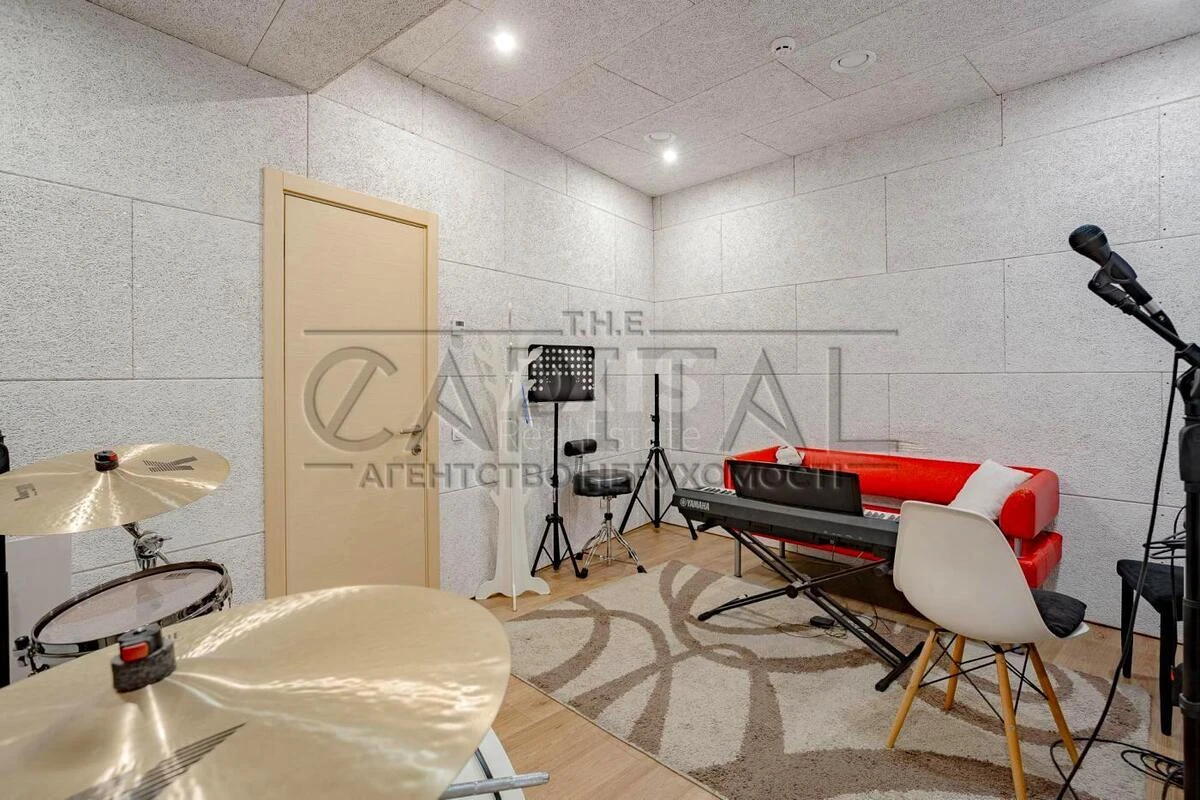 Office vul. Jevgena Konoval'cja 36Д, 258m26575613