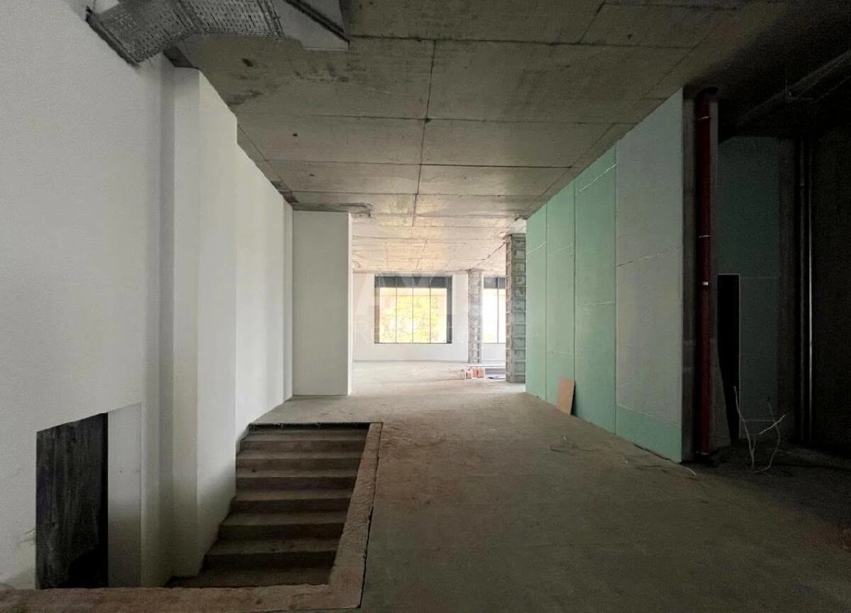 Office vul. Antonovycha 118/9, 338m2657893