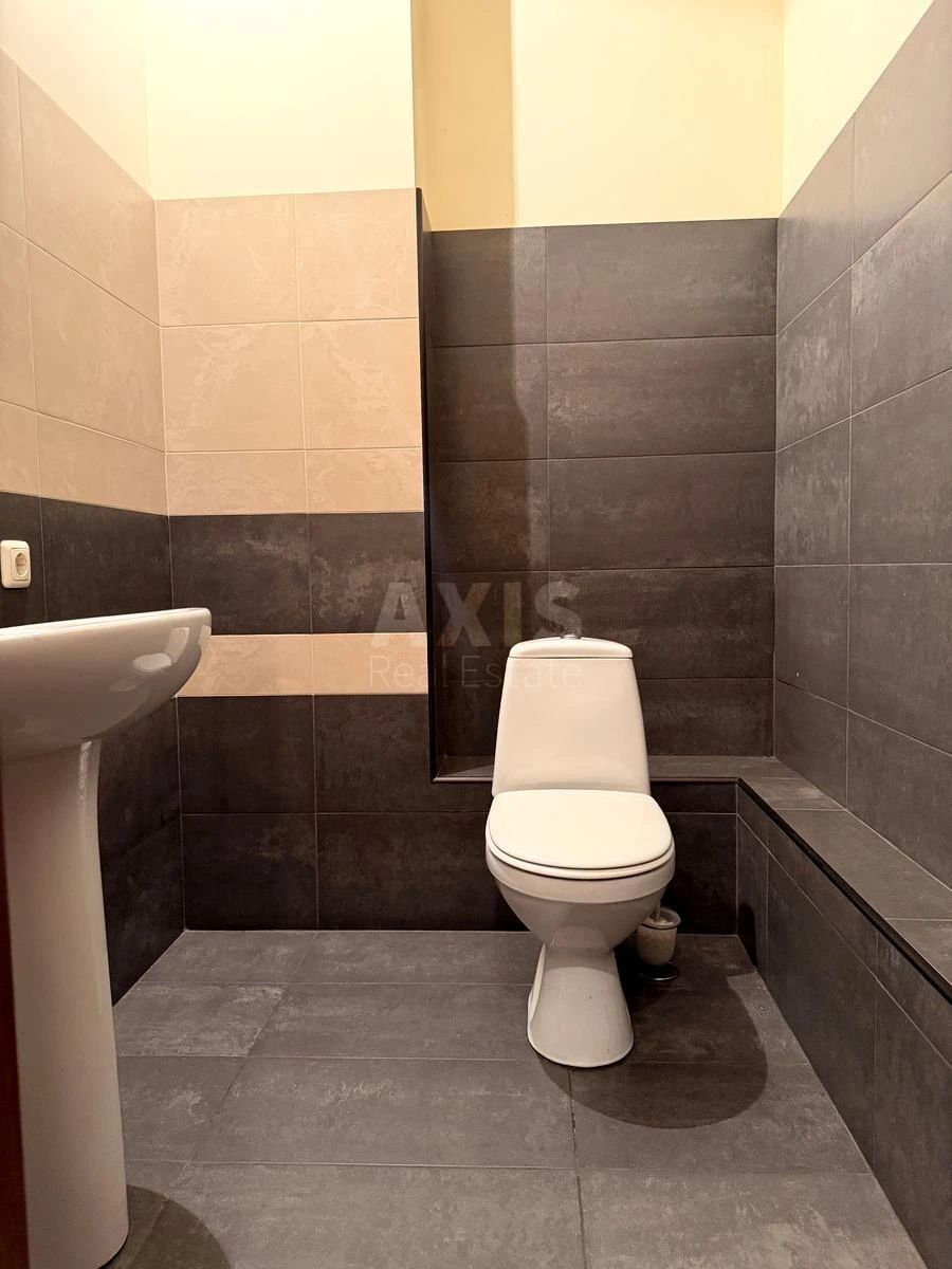 Office vul. Knyaziv Ostrozkykh 46/2, 320m27047711