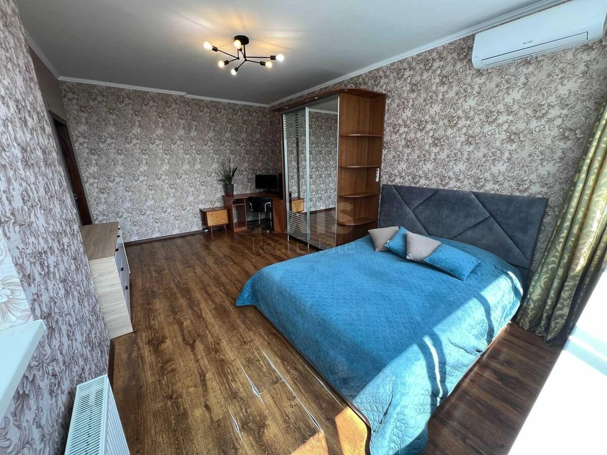 1к квартира ул. Рональда Рейгана 40709483