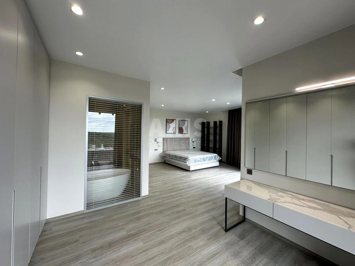 4к квартира ул. Антоновича 118610310