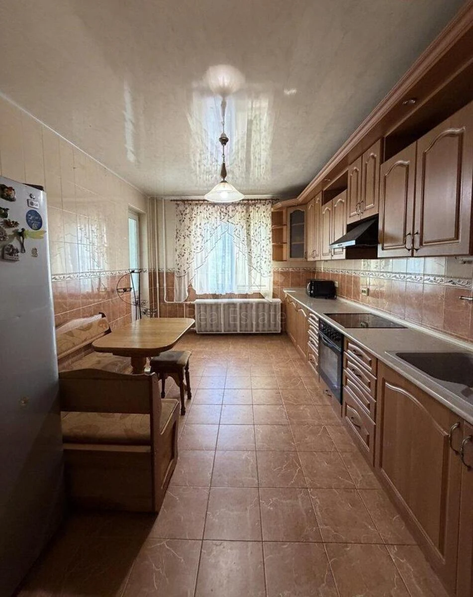 2k apartment vul. Raduns'ka 9Б713311