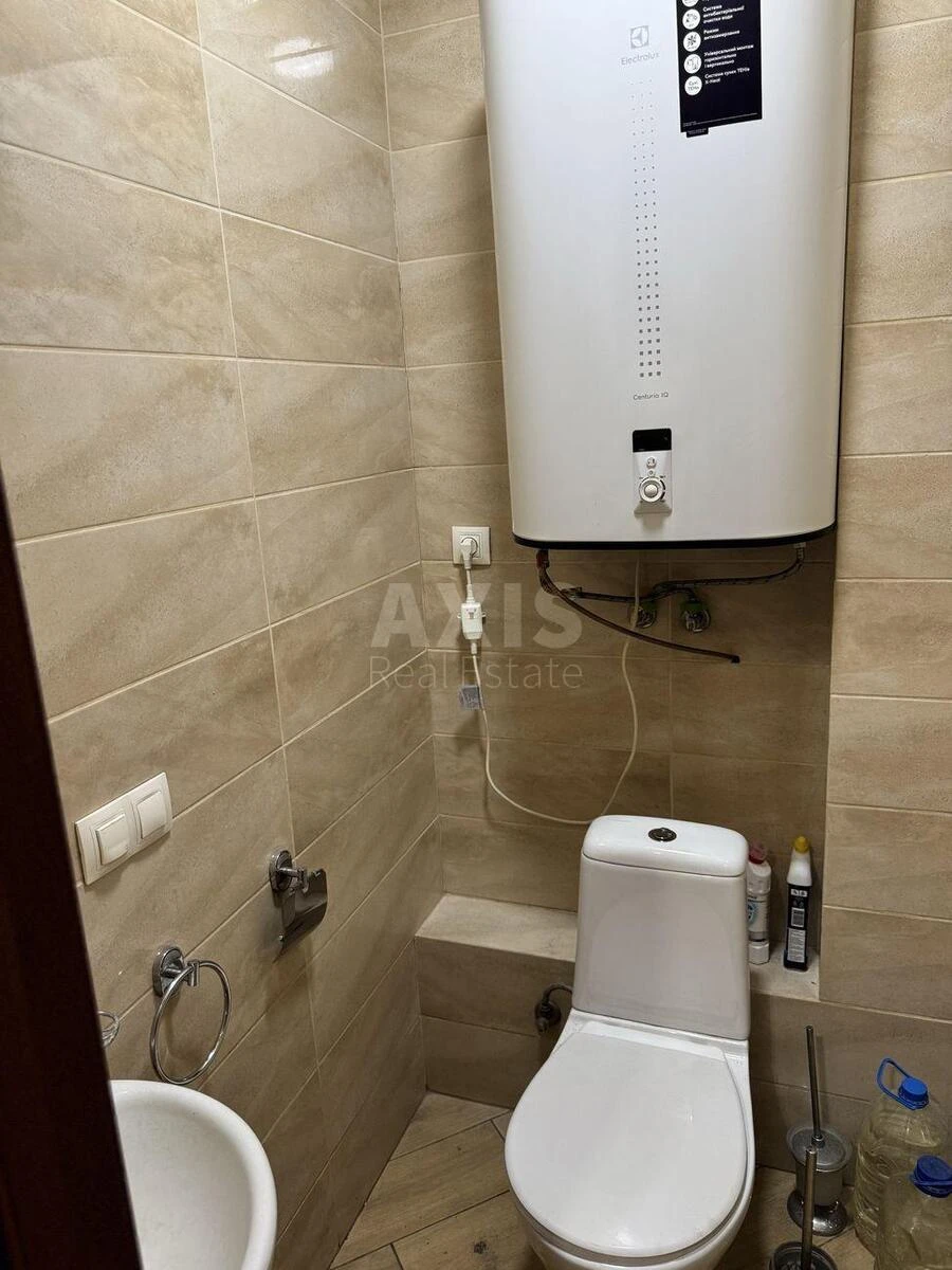2k apartment prov. Jasynuvats'kyj 11698325