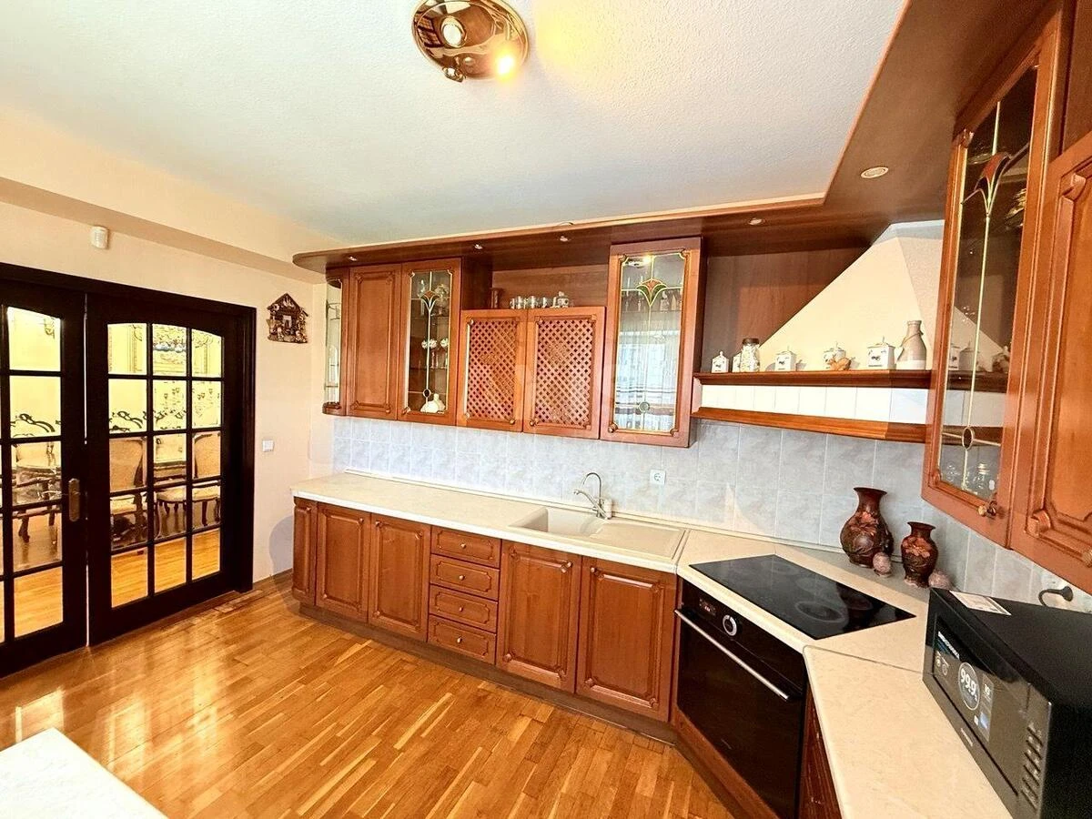 5k apartment vul. Vasylya Tyutyunnyka 40681780
