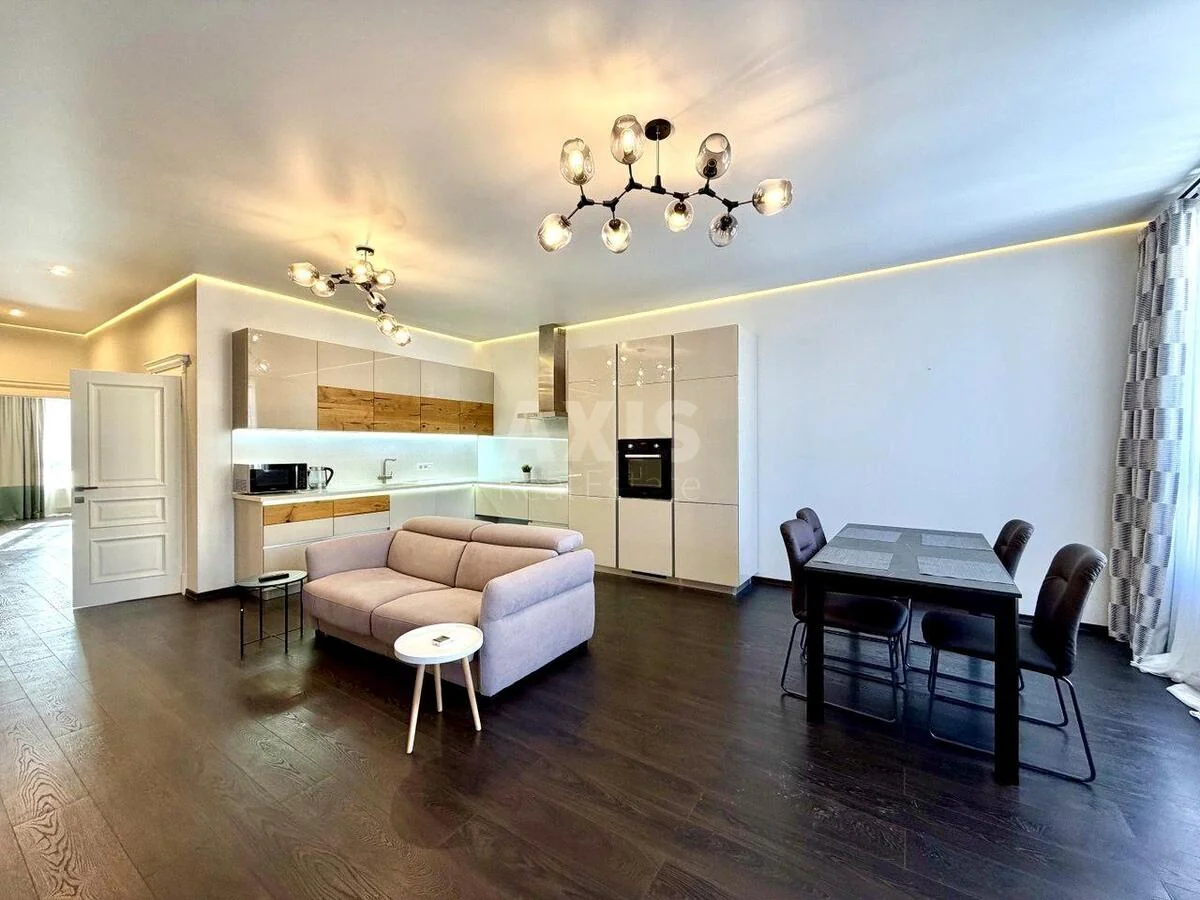 2k apartment vul. Oleksandra Konyskoho 22А