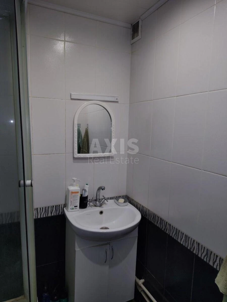 1k apartment vul. Trostjanec'ka 8Б702965