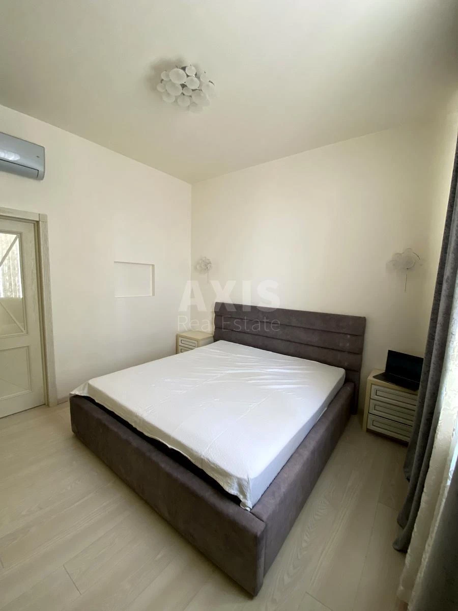 3k apartment vul. Chervonogvardijs'ka 8685518