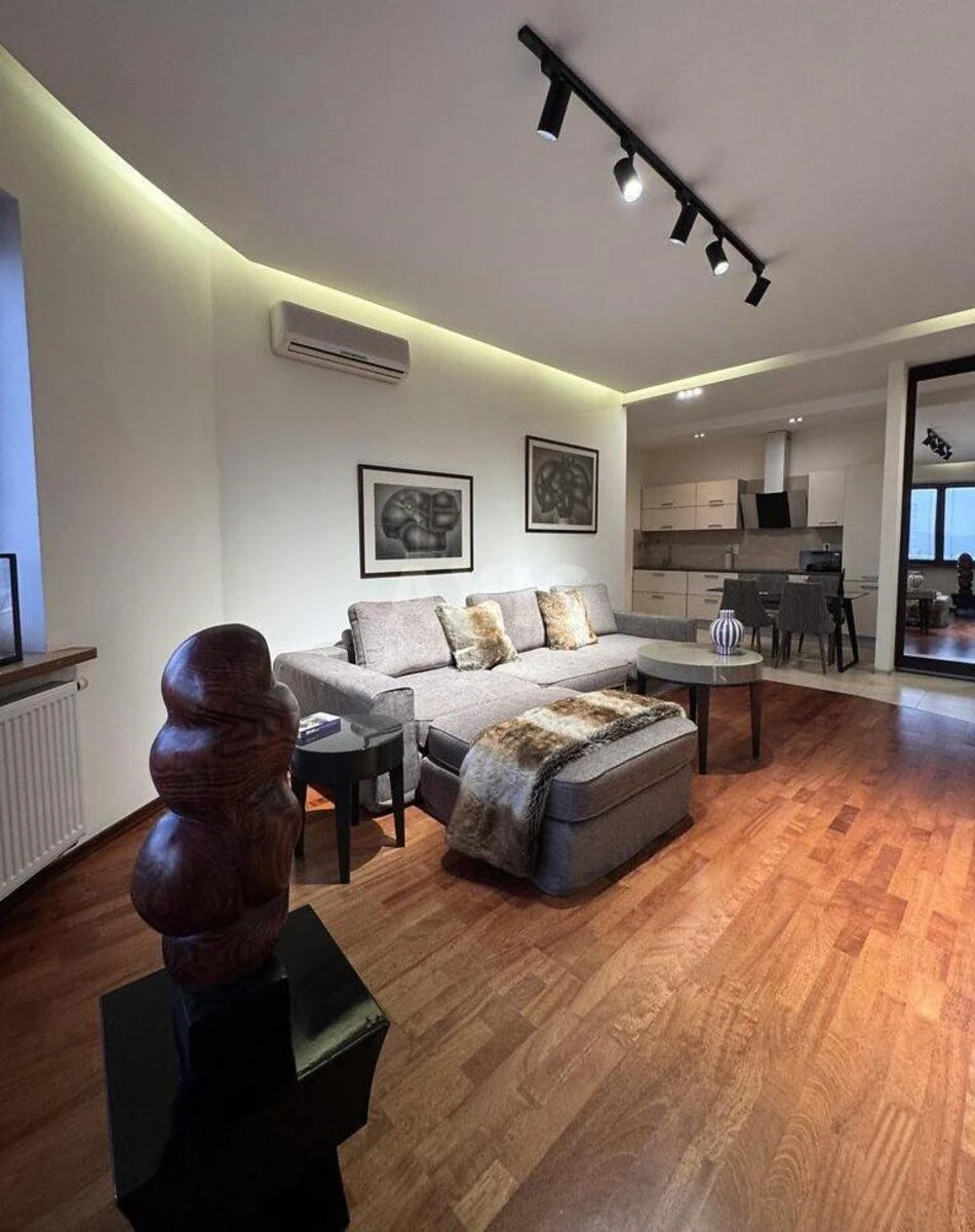 2k apartment vul. Zhyljans'ka 30А633743