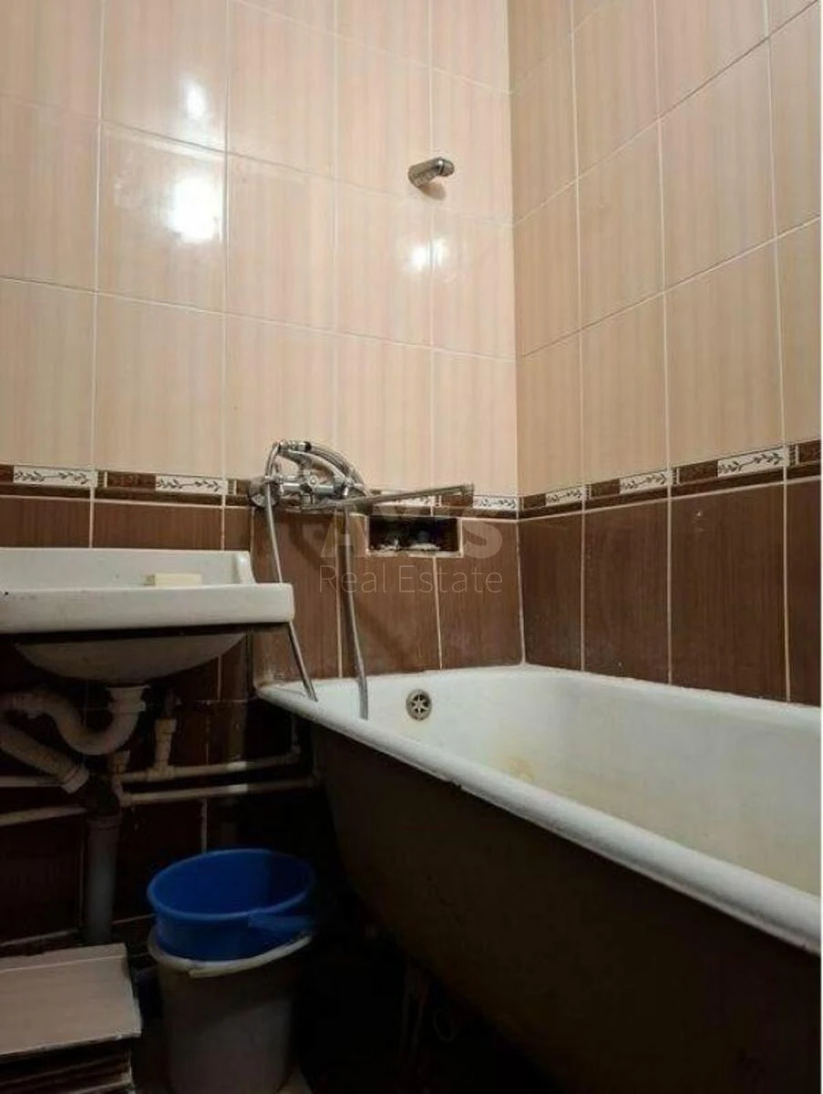 3k apartment vul. Jevgena Konoval'cja 15/3512903