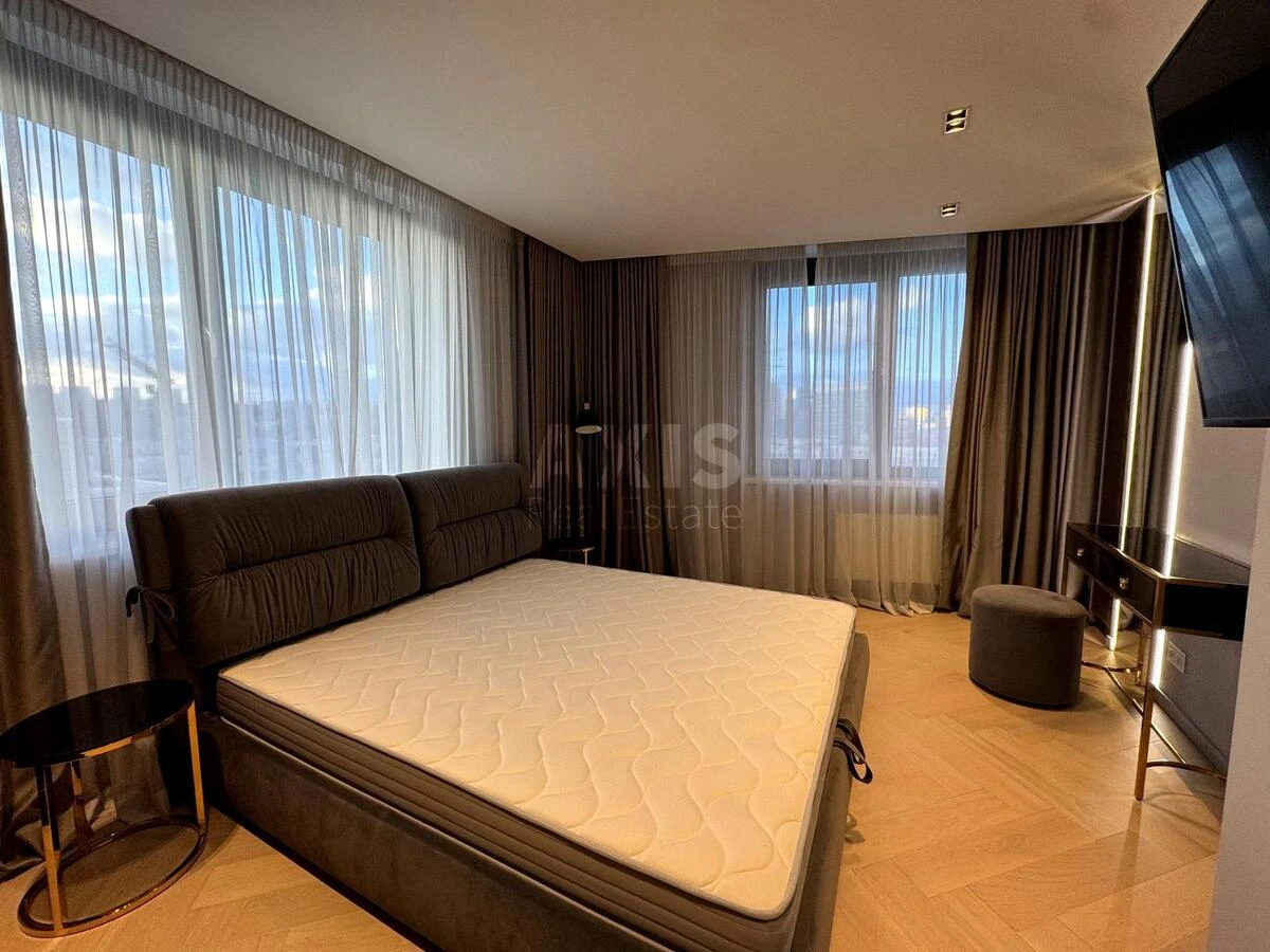 2к квартира ул. Антоновича 74703296