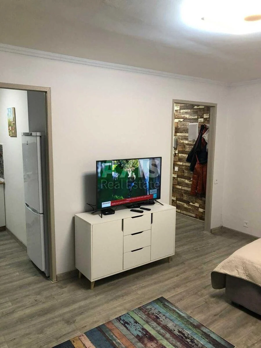 1к квартира спуск Кловский 12А671921