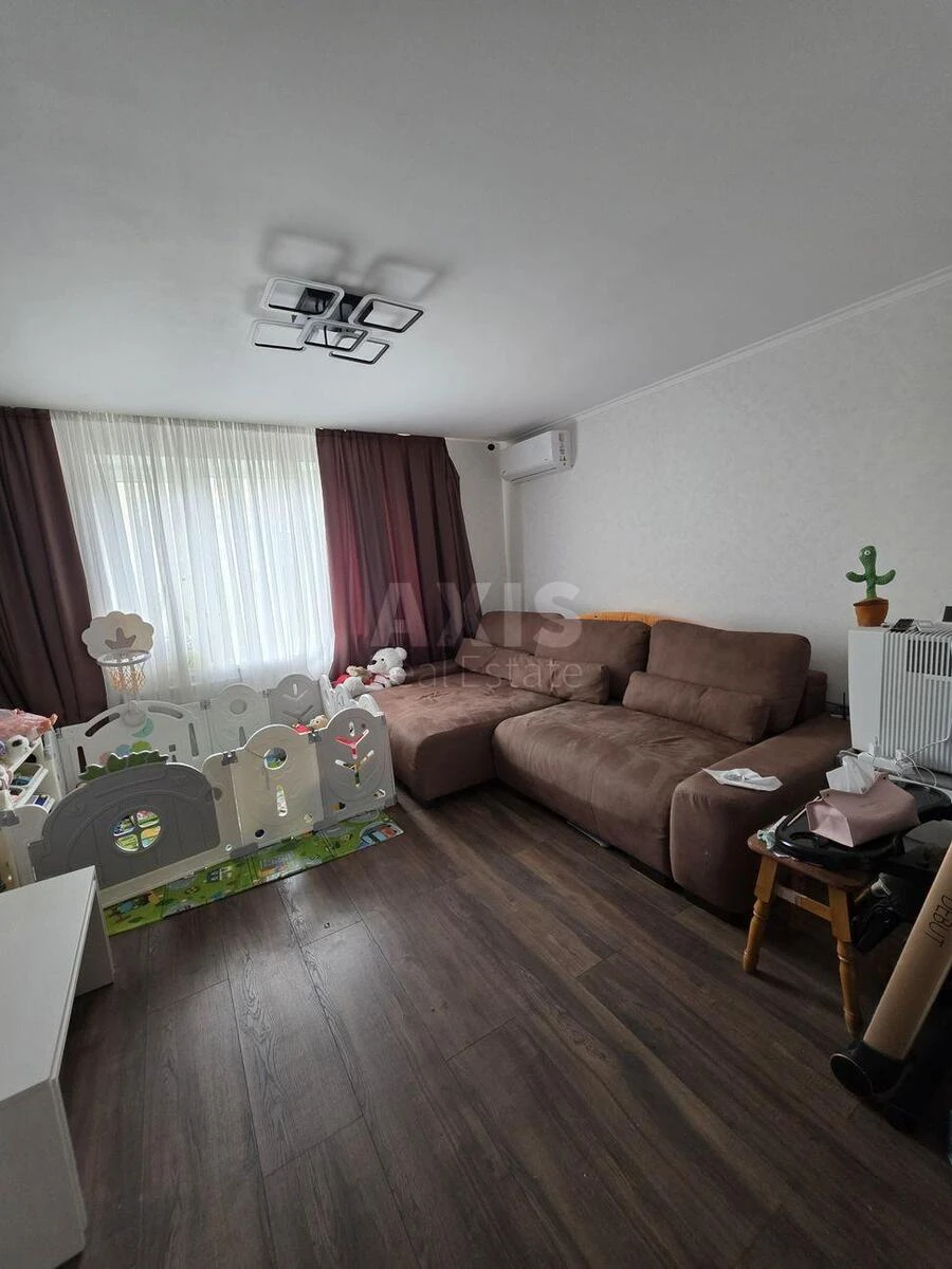 2к квартира ул. Вересневая 24676970