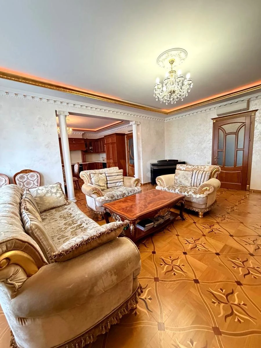 4k apartment vul. Ol'gyns'ka 66772112