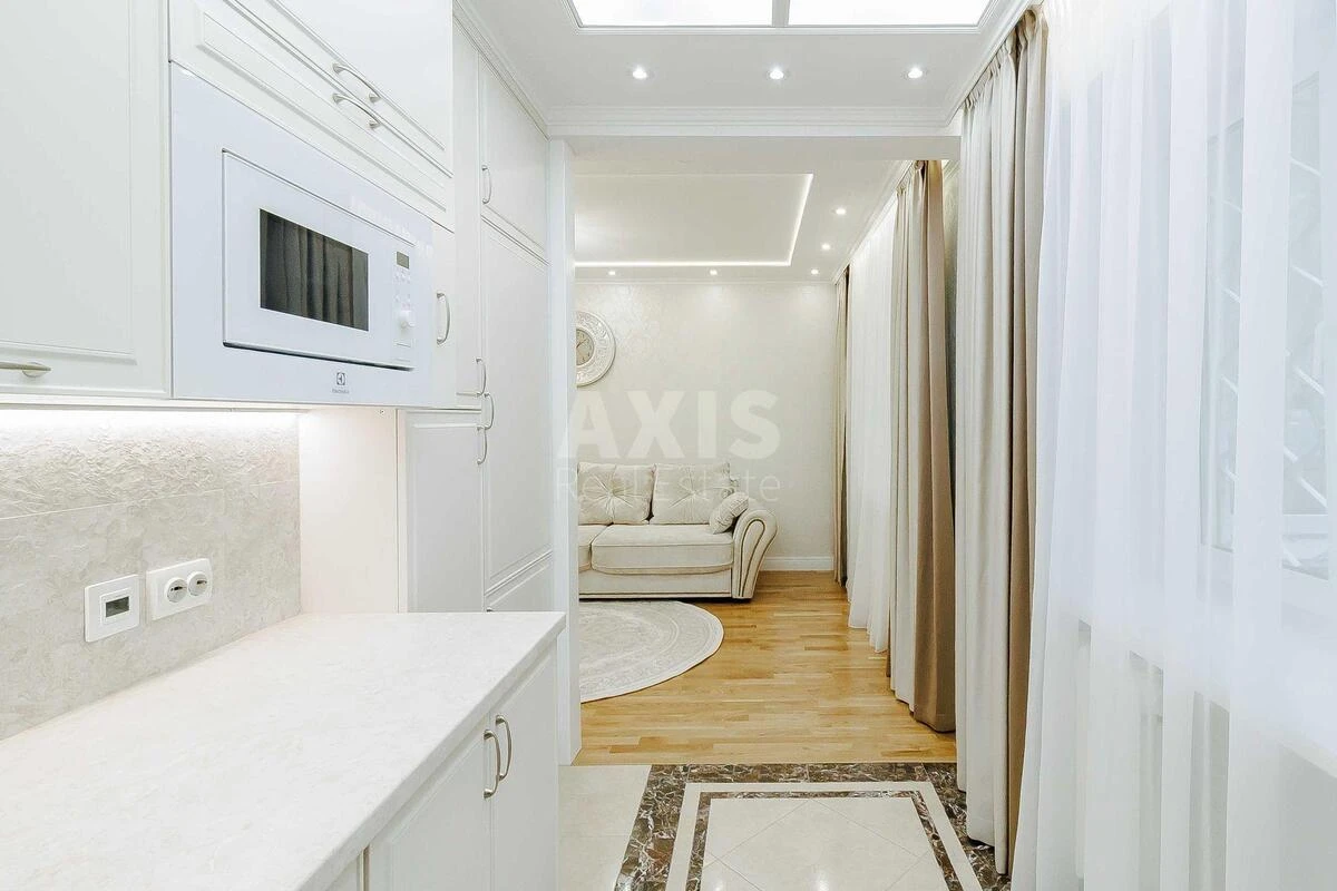 1k apartment pr-t Berestejskij 7Б611641