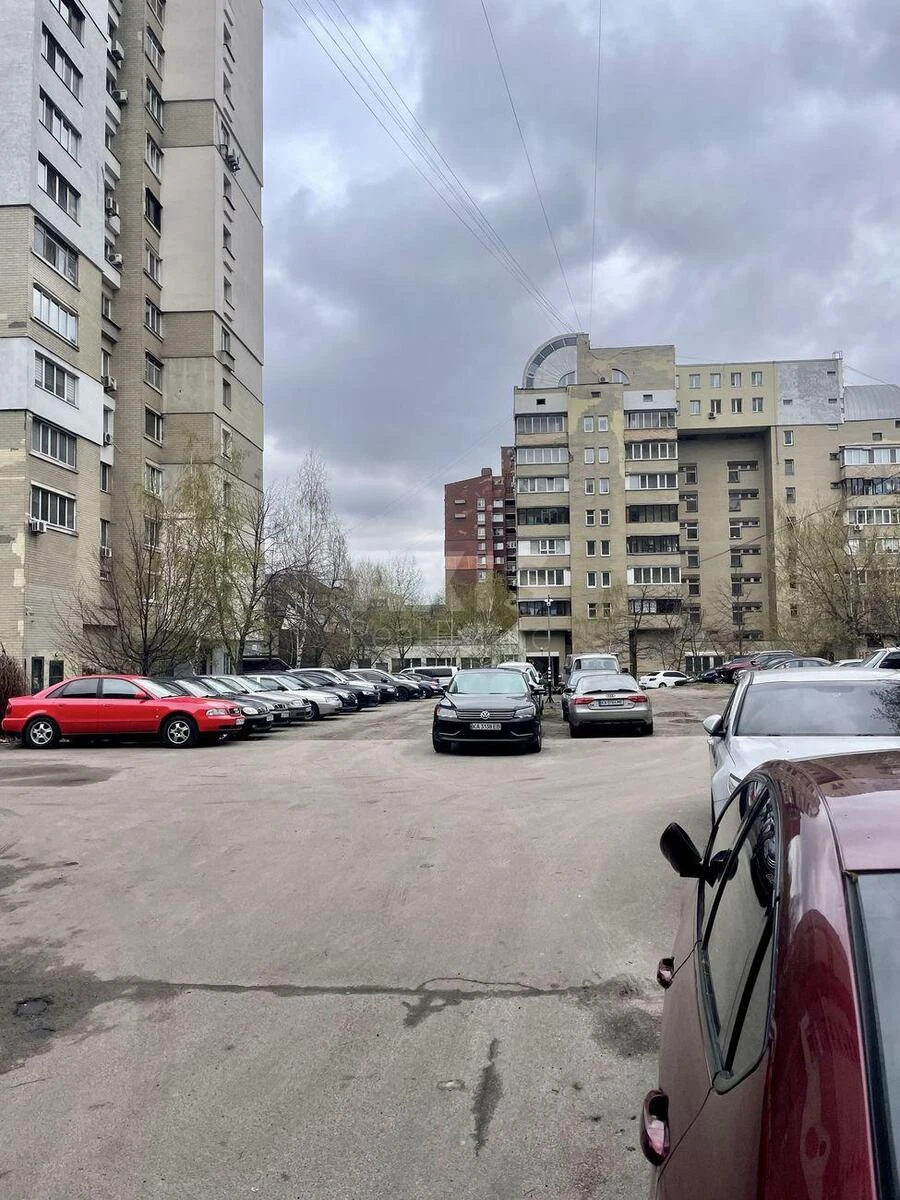 Офис ул. Антоновича 165, 85м26722110