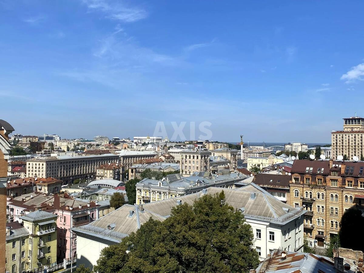 4k apartment vul. Ljuterans'ka 14В703720