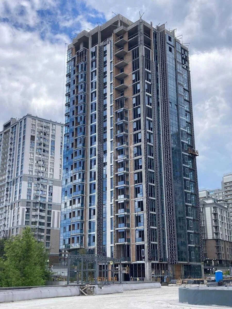 Service object vul. Dragomyrova Myhajla 19, 79m2600023