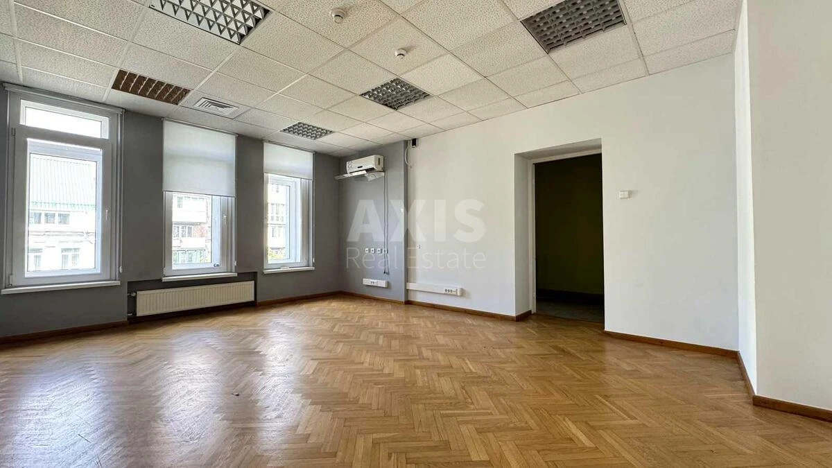 Офис ул. Хмельницкого Богдана 55, 331м27056111