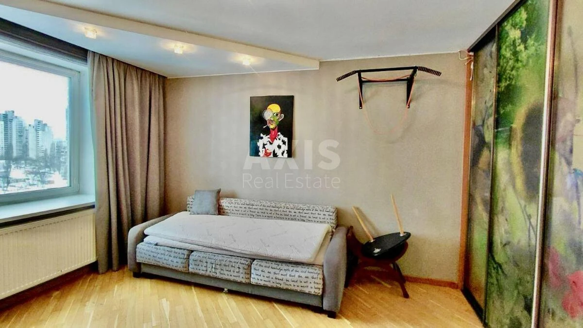 3k apartment vul. Bogatyrs'ka 18А6677011