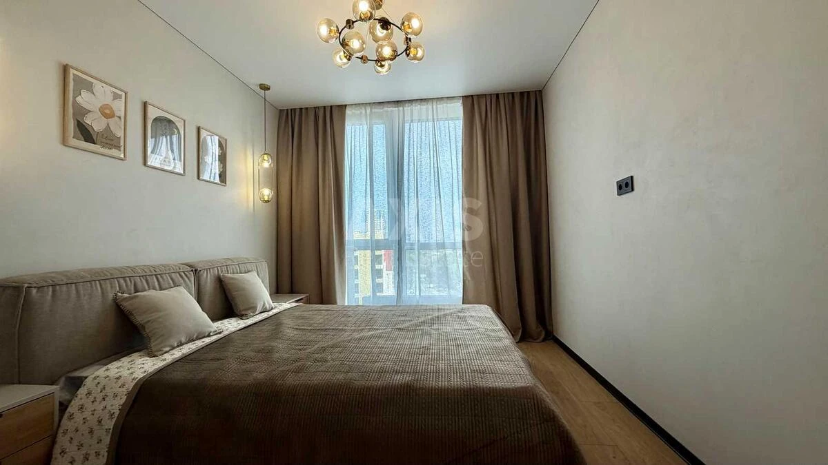 1k apartment nab. Dniprovs'ka 8713513