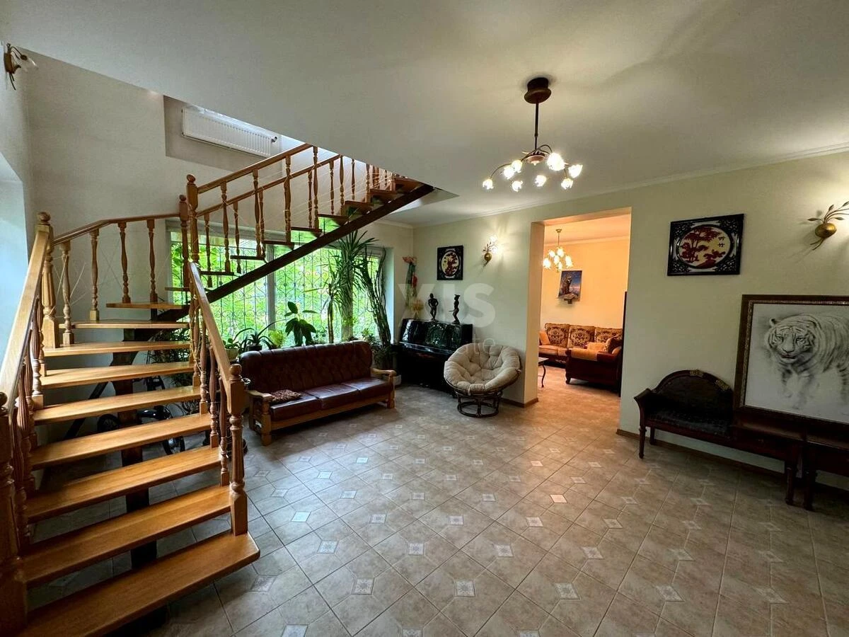 House vul. Bogatyrs'ka, 200m2, Kyiv city655189