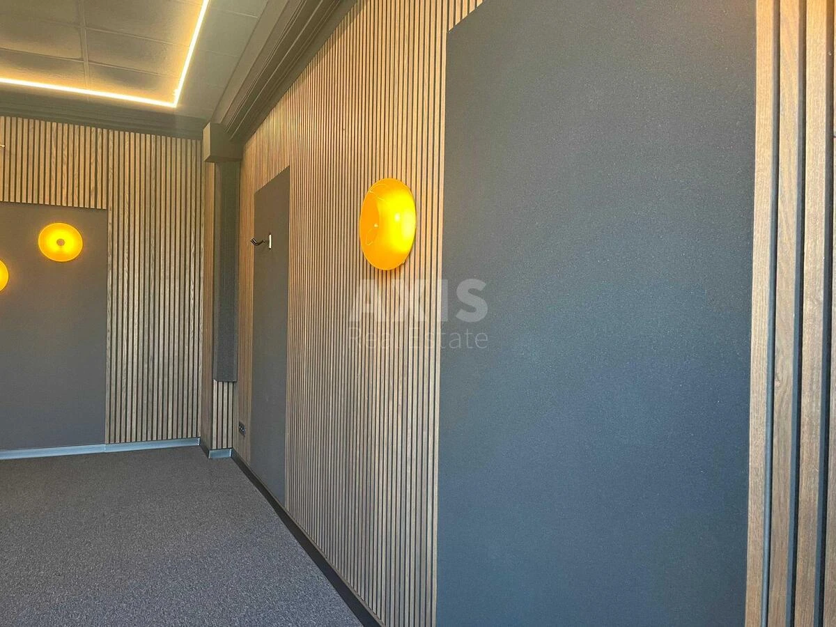 Office pr-t Sobornosti 19, 126m2715936