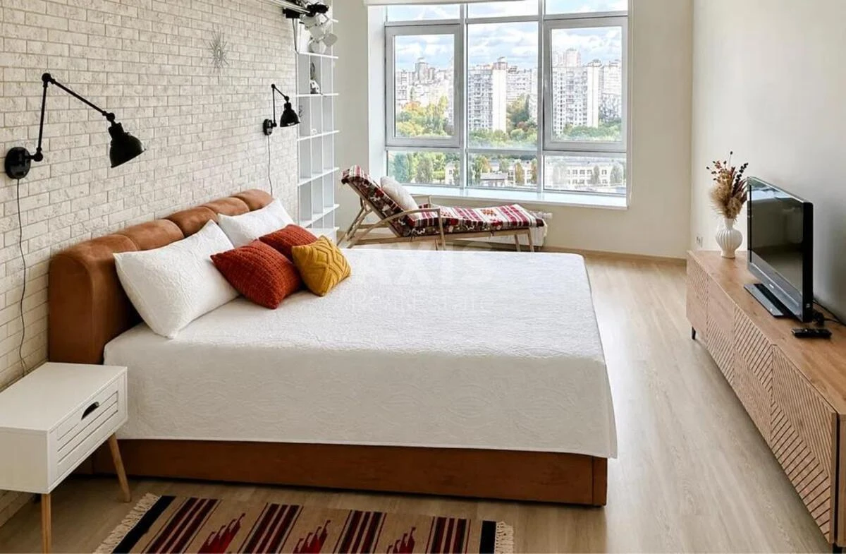 1k apartment vul. Ushakova Mykoly 1Б691195