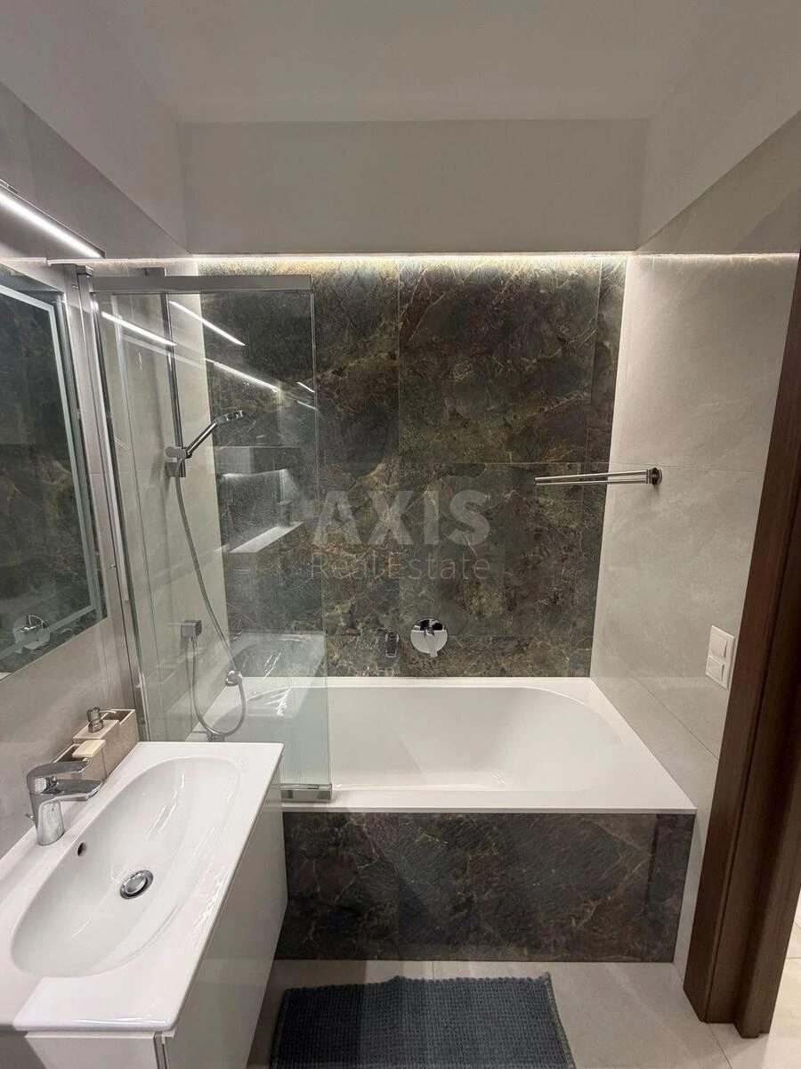 1k apartment pr-t Berestejskij 426759418