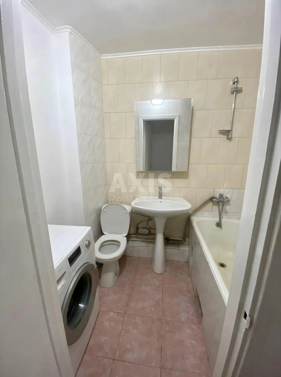 1к квартира спуск Кловский 20688714