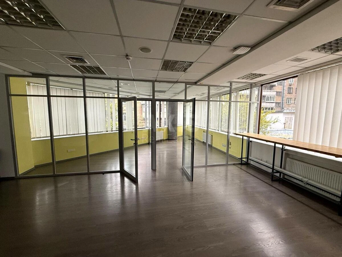 Office vul. Volodymyrs'ka 73, 193m2657580