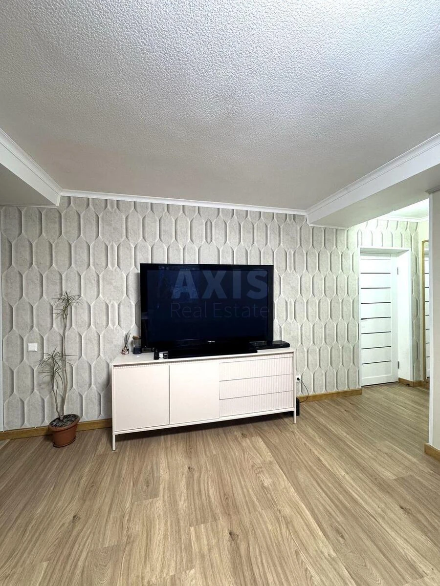 3k apartment pr-t Berestejskij 20695022