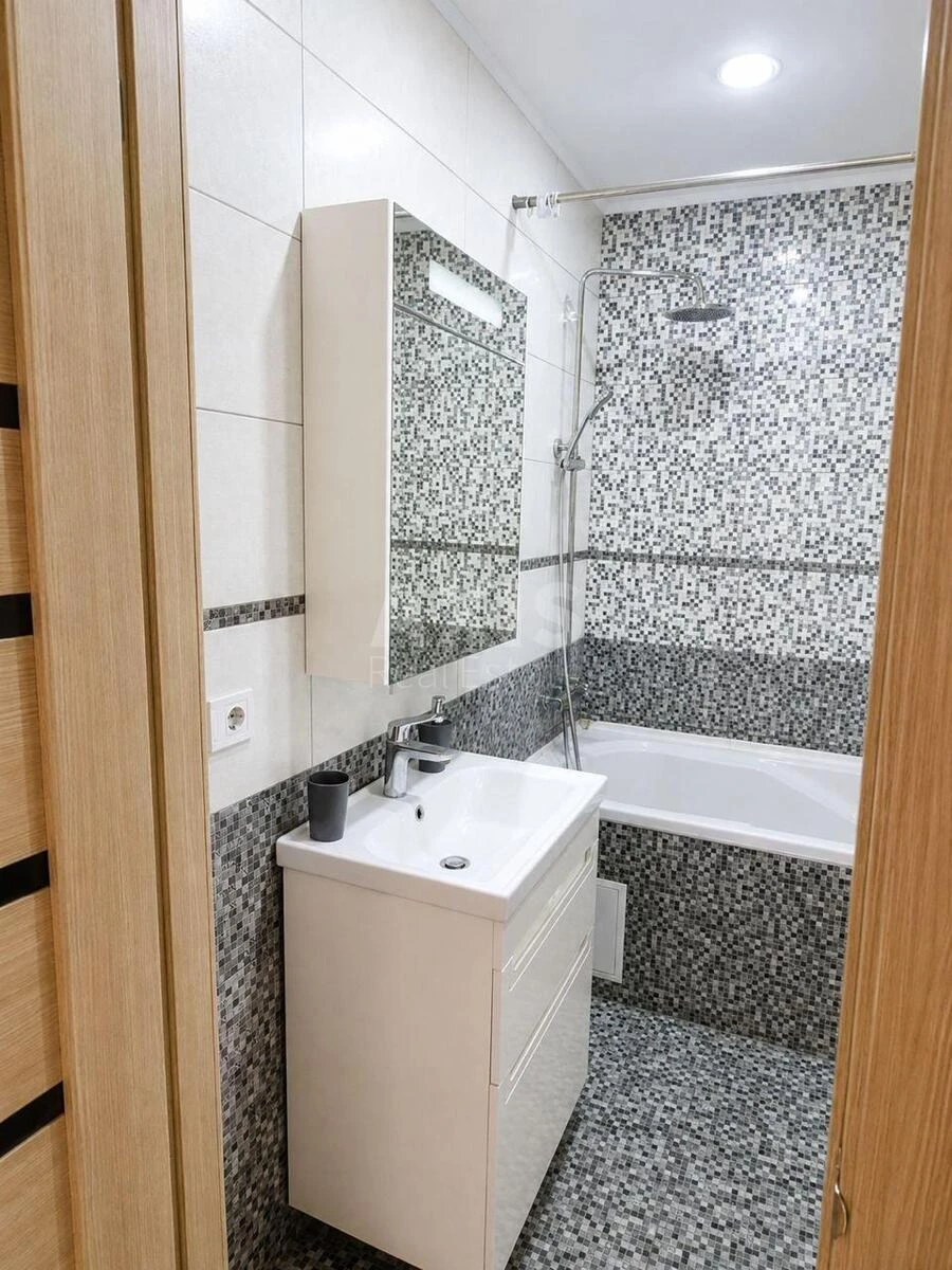 2k apartment vul. Myhajla Maksymovycha 3707148