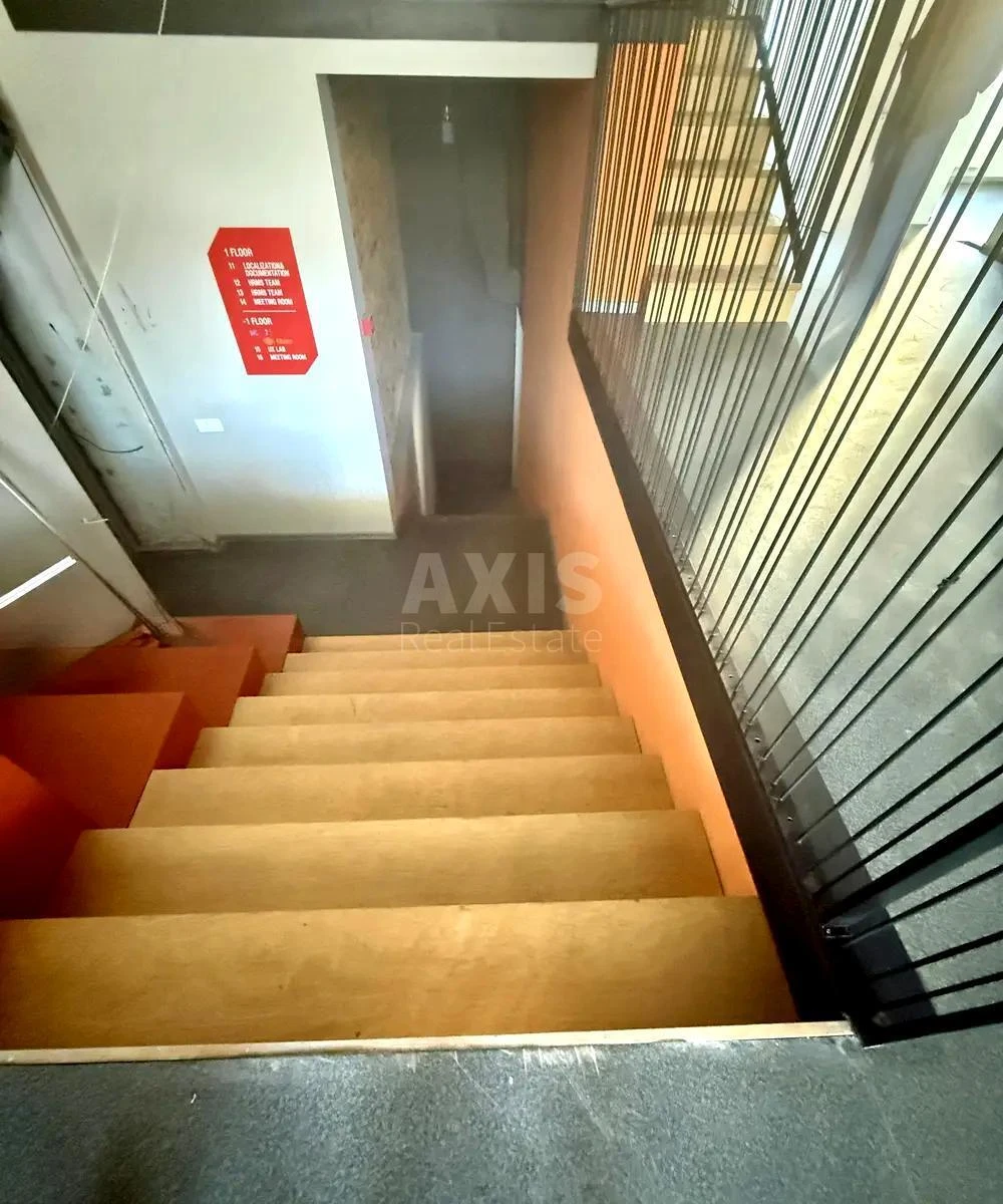 Office vul. Nyzhnij Val 51, 300m2677914