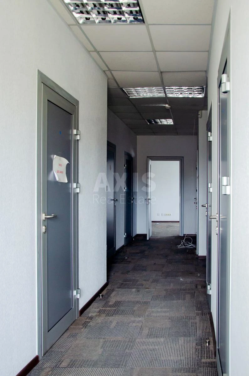 Office vul. Geroi'v Kosmosu 4, 100m2678060